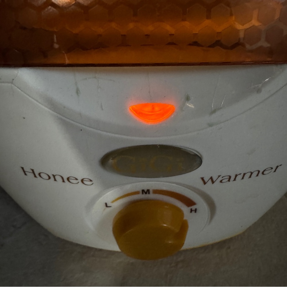 GiGi Honee Warmer Durable Professional Wax Warmer - Picture 10 of 10